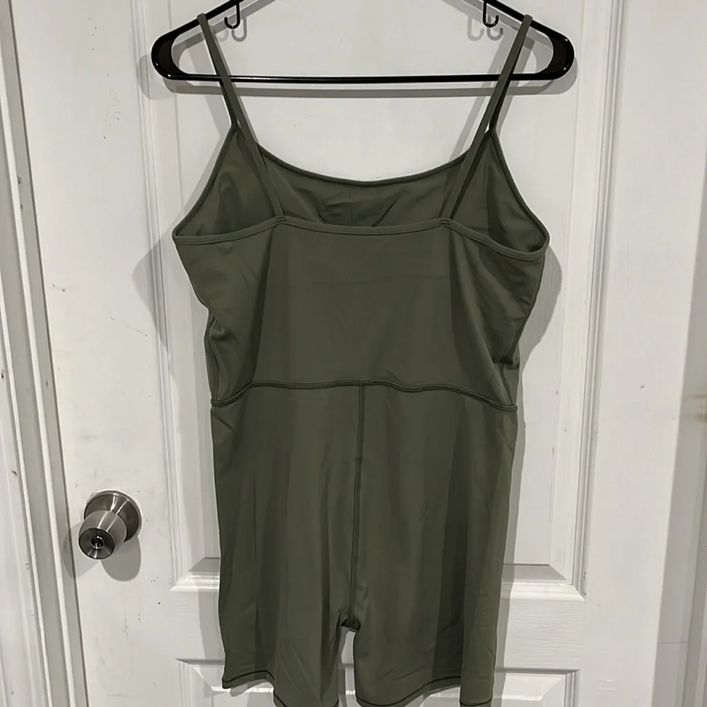 Vuori all the feels onesie - Picture 6 of 10